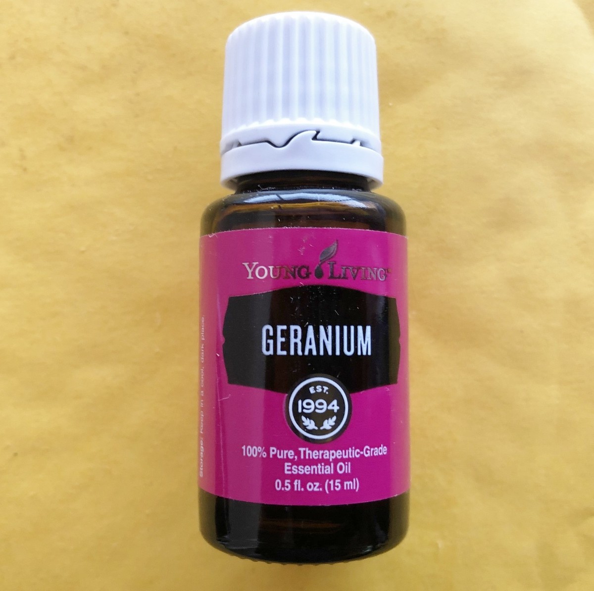 新品Young Living Geranium エッセンシャルオイル 15mL 61tUnHEEGPL._UF894,1000_QL80_.jpg