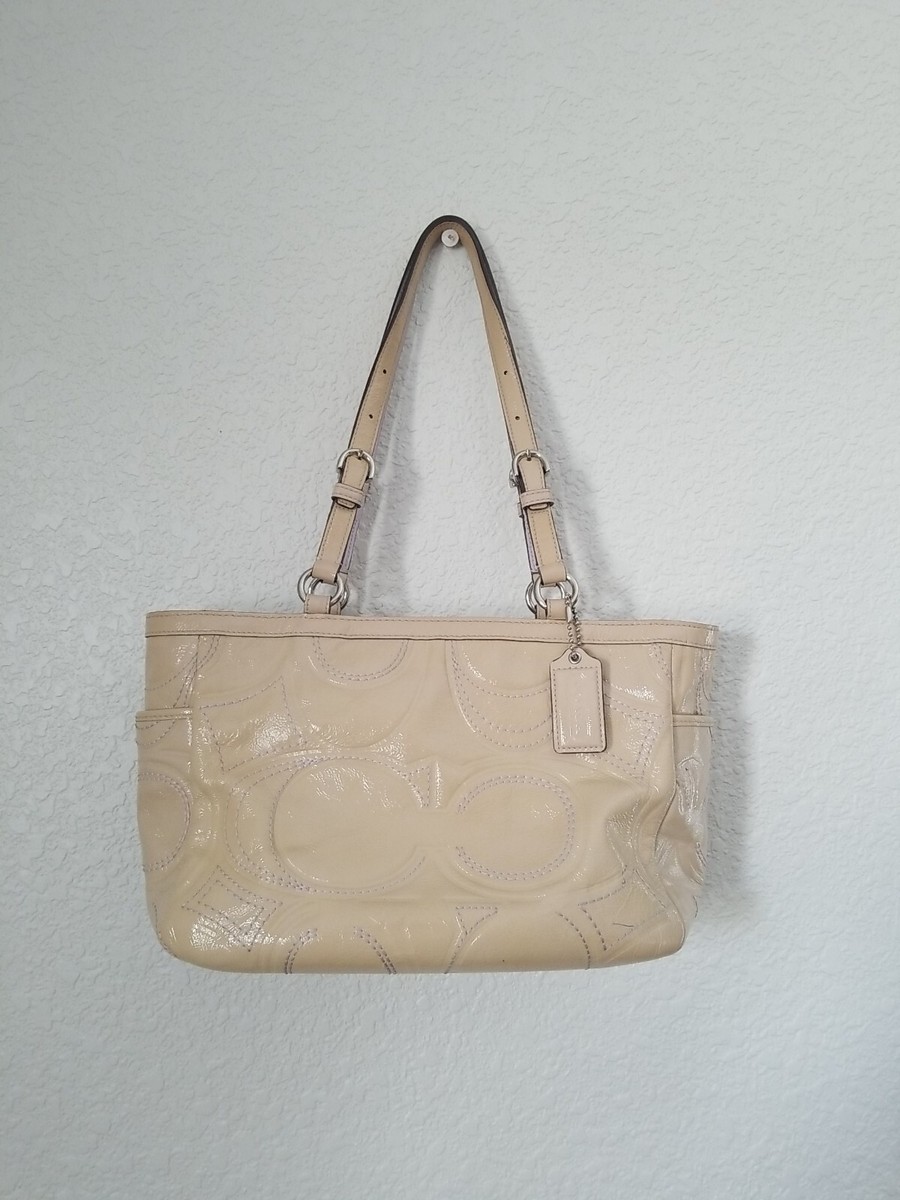 COACH #f18326 Cream PATENT LEATHER Zippered GALLERY TOTE BAG 12