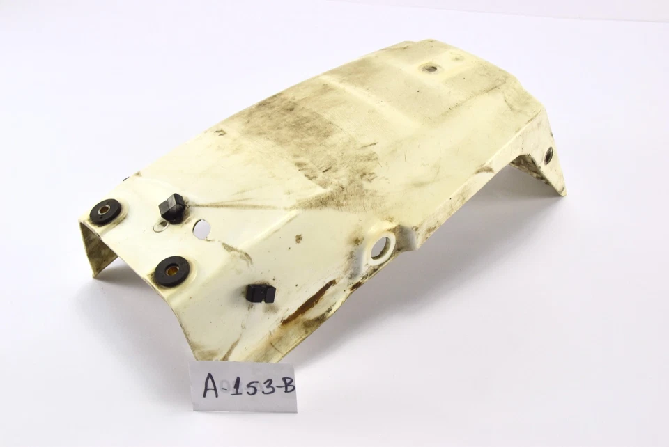 Honda XL 250 R MD11 Bj 1986 - inside rear fender A153B - Image 2 of 3