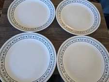 CORELLE BLUEBERRY 10 &1/4 INCH DINNER PLATES X 4 GOOD USED FREE USA SHIP