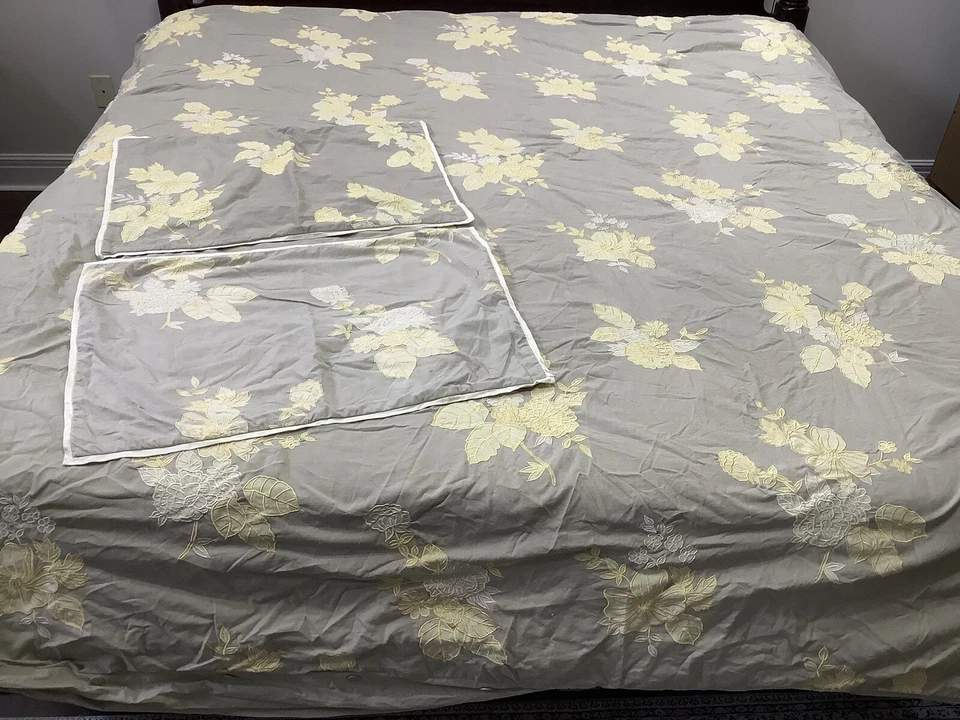 Martha Stewart Linen / Cotton Full Queen Duvet Cover & 3 Shams Yellow Floral - Image 2 of 4