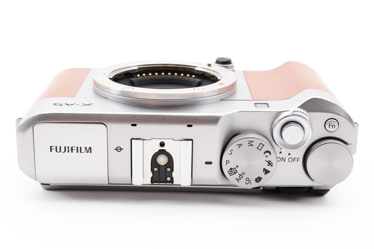 Fujifilm X-A5 ボディ FUJIFILM X-A5 24.2MP Digital Camera Body BROWN w/4GB card