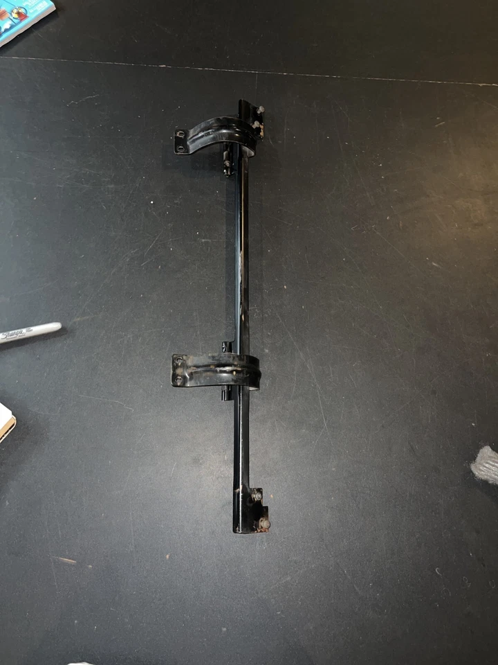 Dodge Truck 1975-1980 bisagra de guantera Mopar 75 76 77 78 79 80 bonito Foto 2 de 4