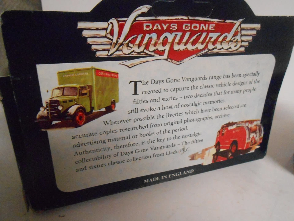 Corgi Vanguards 1:64 Scale Morris Royal Mail Truck & car - Image 3 of 4