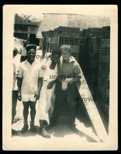 Madagascar - African supports Germans drunk by gin - Photo 9x12cm