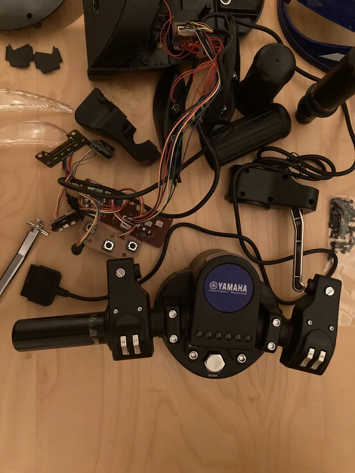 YAMAHA MS-1 MOTOR SPORTS CONTROLLER PS2 - For Parts - Item B - Image 2 of 4