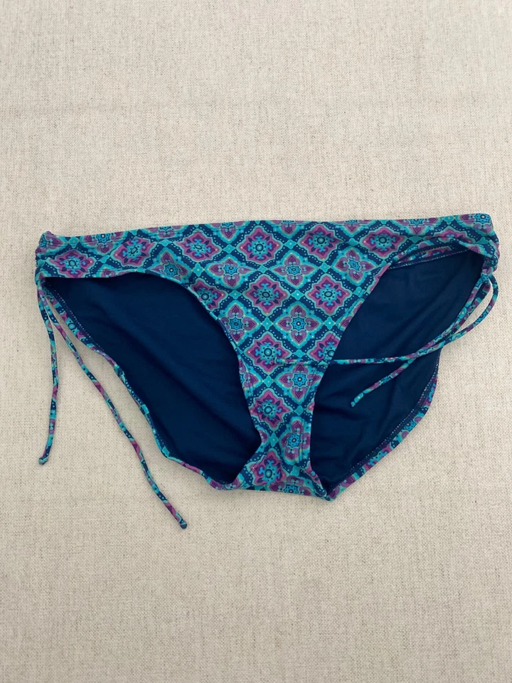 Converse One Star Tankini Top & Bottom Set Womens XL/Large Blue Print Tie Up - Image 4 of 4