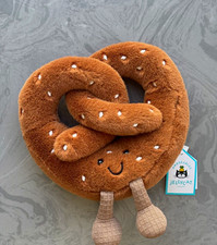Jellycat Amuseables Heinrich Pretzel
