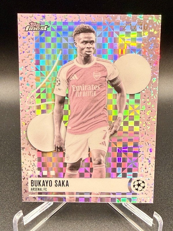 2025-26 Topps Finest UEFA 237 Bukayo Saka Arsenal FC Pearl Checkerboard 21/40