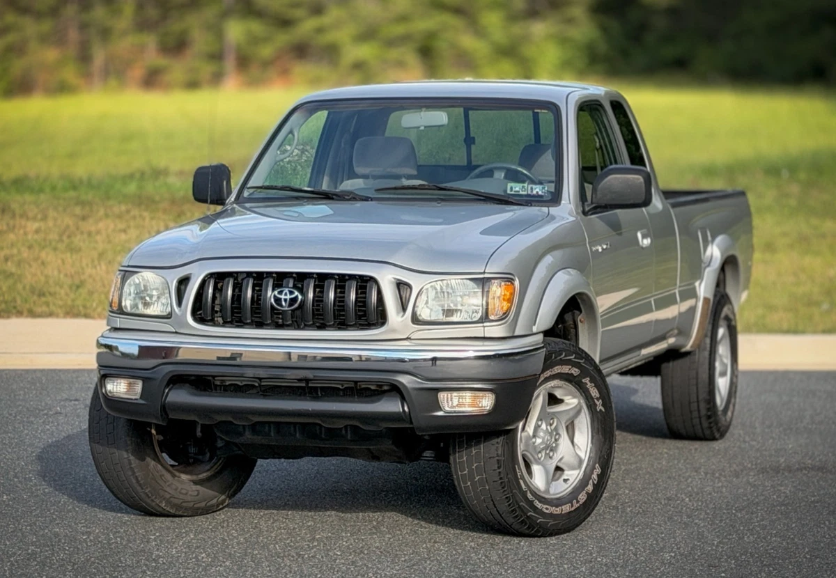 USトヨタ　04yタコマ オーナーズマニュアル　USED 超希少 Toyota Tacoma Manual Cars and Trucks for sale | eBay