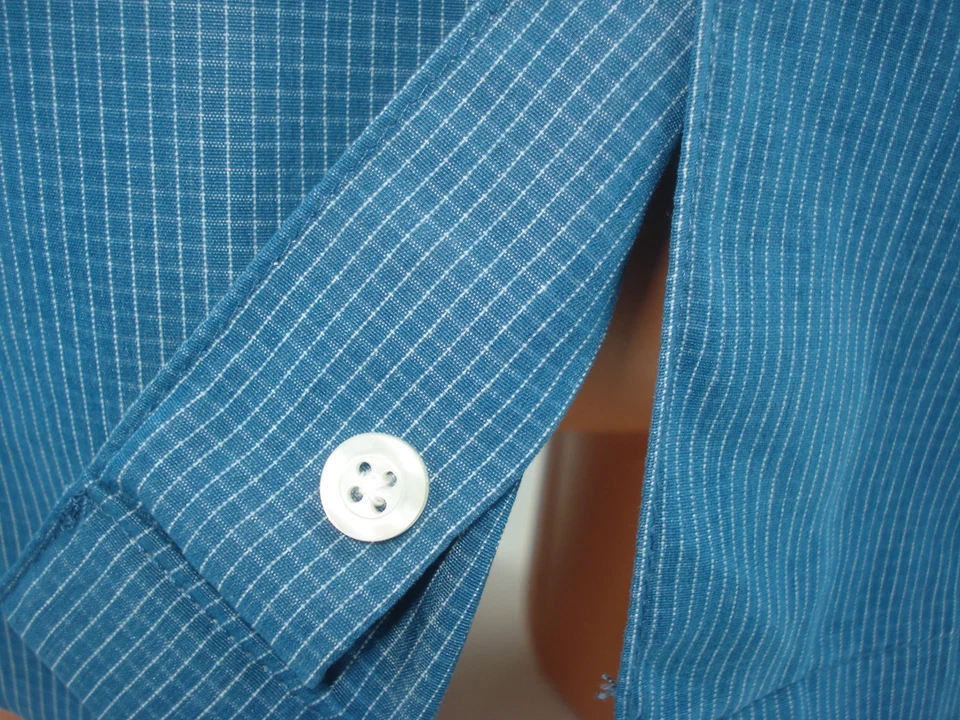 Basic Editions Mens Button Front Shirt Blue Plaid Small Short Sleeve - Image 3 of 4