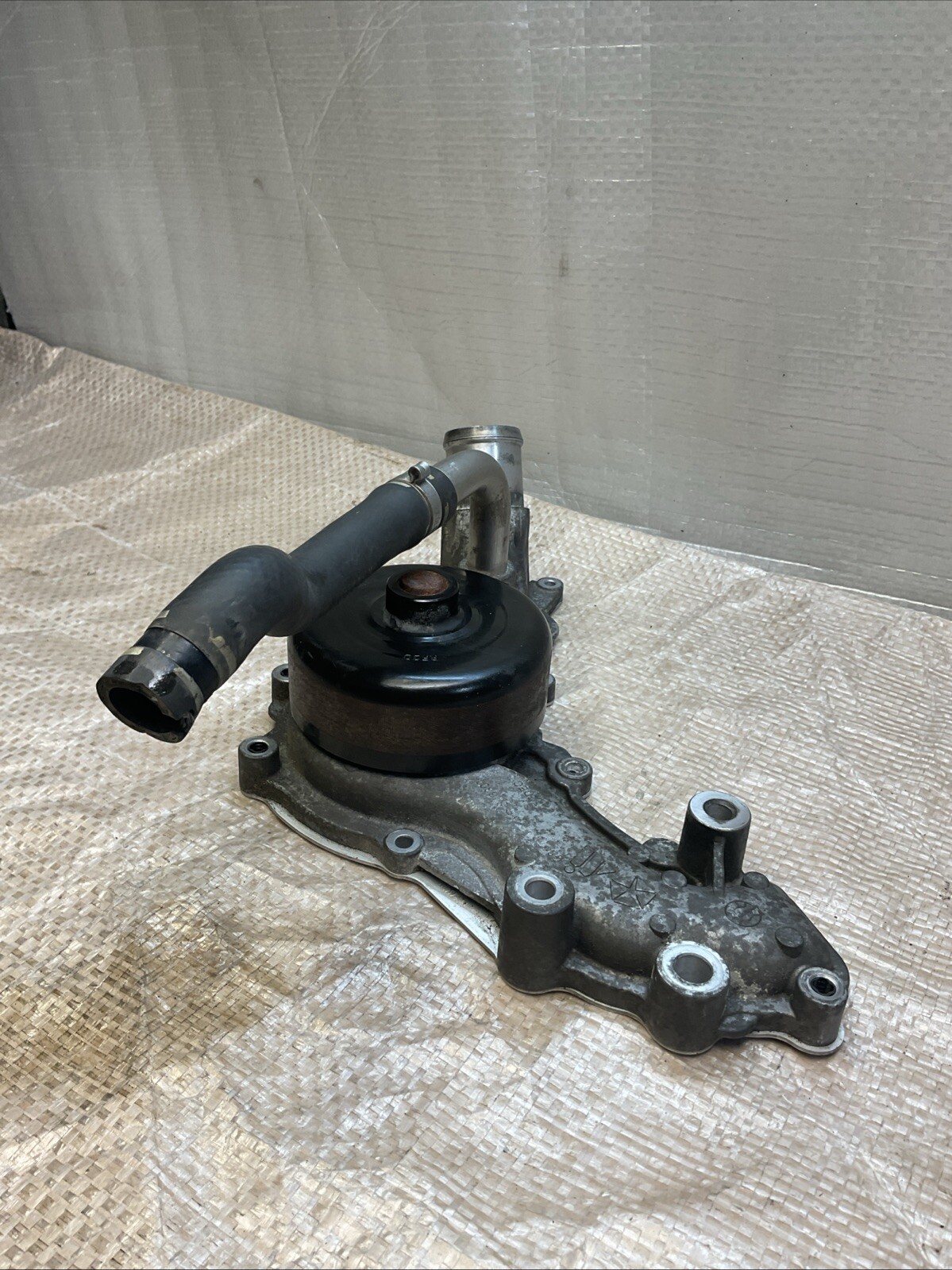 2014-2019 MASERATI QuattroPorte 3.0L V6 WATER PUMP W/ PULLEY OEM 36k Miles