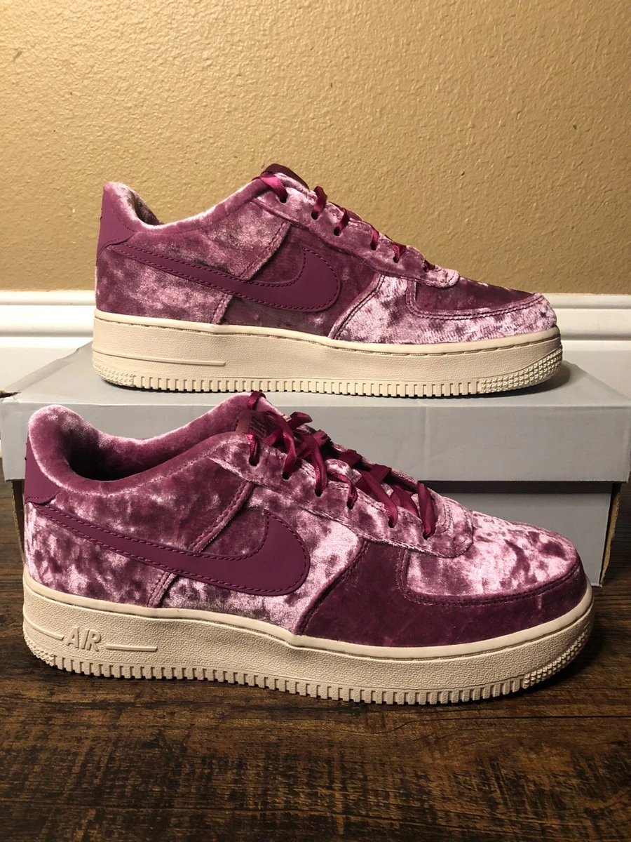 Nike Air Force 1 LV8 Crushed Velvet Size 7y Womens 8.5 Deadstock Tea Berry