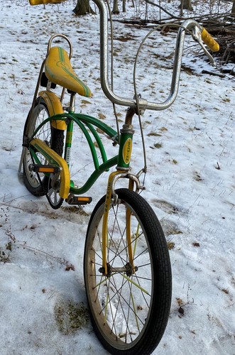 Schwinn Stingray Bicycle 1979 in Good Shape - Needs a Clean-Up