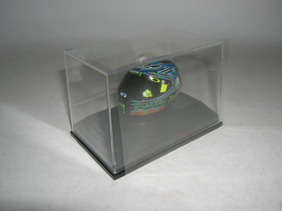 Minichamps AGV Helm Helmet Valentino Rossi Winter Test Sepang 27.01.2018 1:8 #46 - Bild 3 von 4