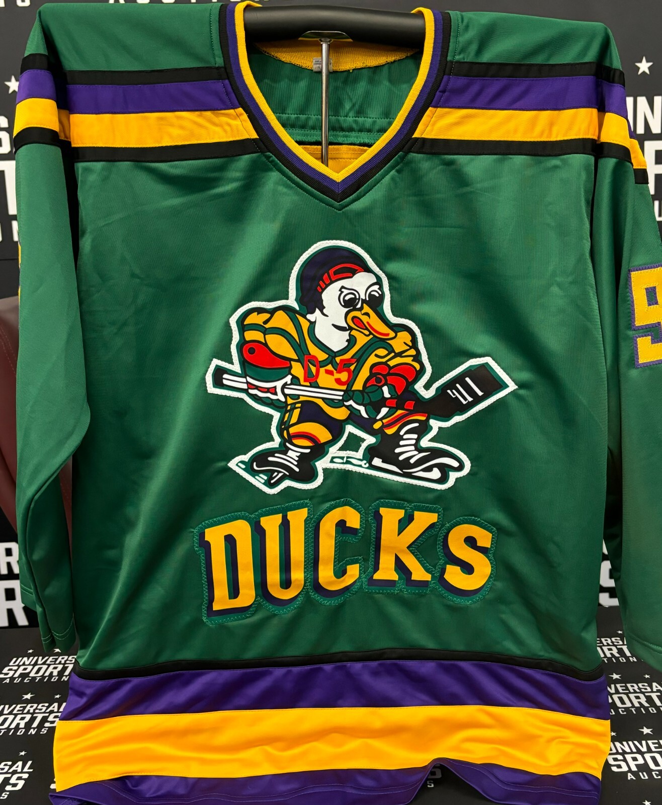 The Mighty Ducks cast signed/autographed custom jersey Beckett COA | eBay