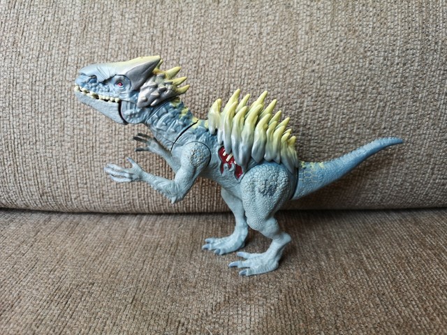 jurassic world stegoceratops toy