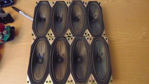 Z104) Geldspielautomaten GSA Box Lautsprecher 16,5x7x680 ohm TV016570-4040F3-CNS