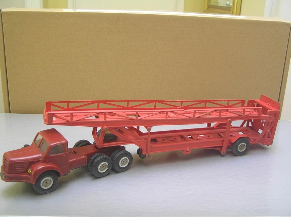 Norev Berliet TBO 15 Tracteur Auto Transporter made in France 1/43 scale rare - Image 2 of 4