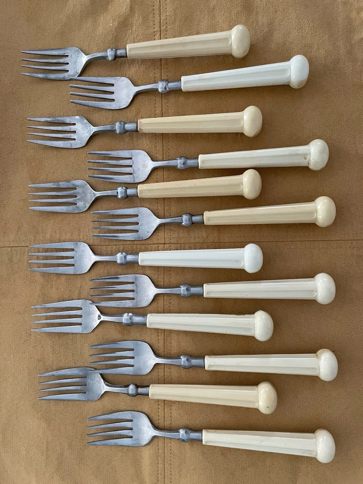 Oxford Hall Flatware Cream Colored Handles Set Of 60 Including Serving Pieces - Image 2 of 4