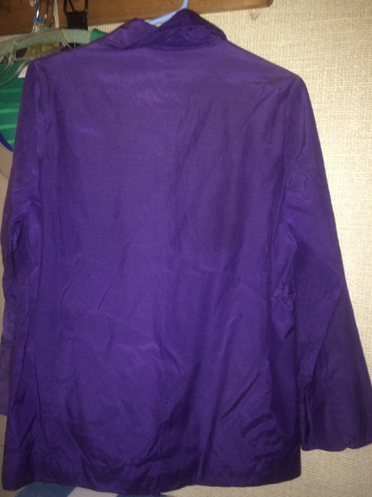 Chico's lightweight Fall Windbreaker button front… - image 5