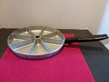 Jon'E Bake Cornbread Pan 8 Slice Corn Cake Vintage Northland Nordic Ware Aluminu