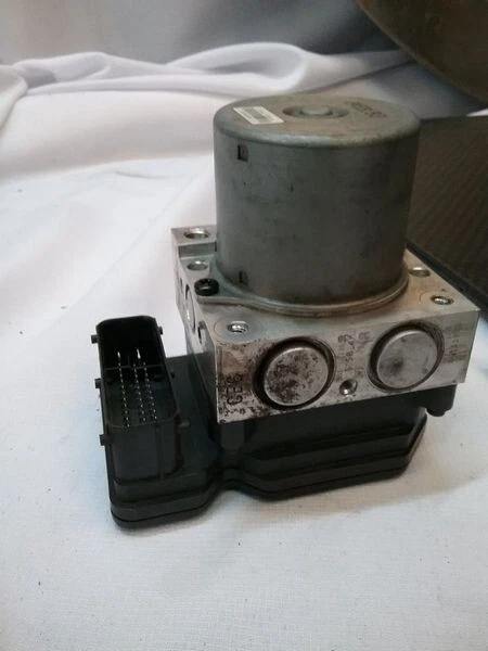 Bomba de freno antibloqueo Kia Rio 2009-2011 Hyundai Accent 2010-2011 1,6 L OEM Foto 3 de 3