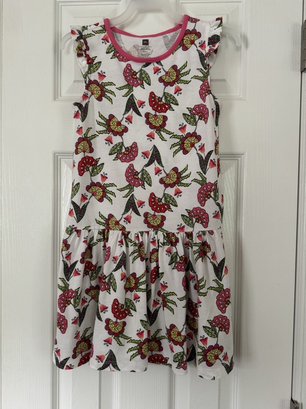 Tea Collection Flutter Sleeve Floral Dress Girls- Size 6- GUC See Notes