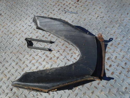 Mercedes Benz W111 W110 W112 Fintail Center Plastic Front Air Duct Heat for rear - Picture 4 of 7
