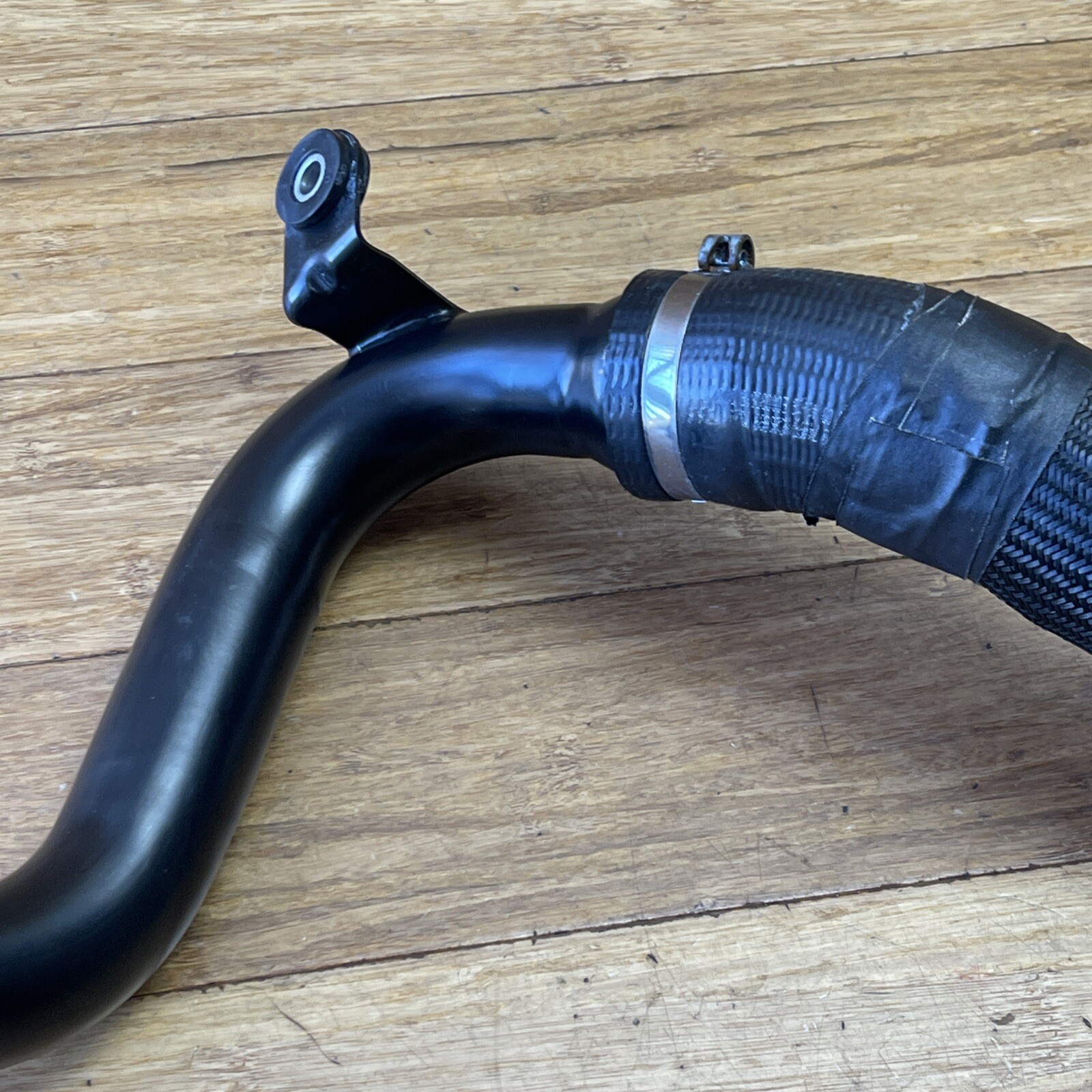 Maserati Ghibli 2013-2024 Left Hose pipe