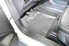 Tappeti Auto J&J AUTOMOTIVE Su Misura Per Renault Captur 2013-2019 | Set 4 Pezzi In Velluto | Antiscivolo E Fonoassorbenti | Colore Nero