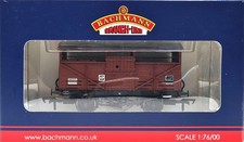 Bachmann 37-712B 8 Ton Cattle Wagon B893639 in BR Bauxite (Late) Livery