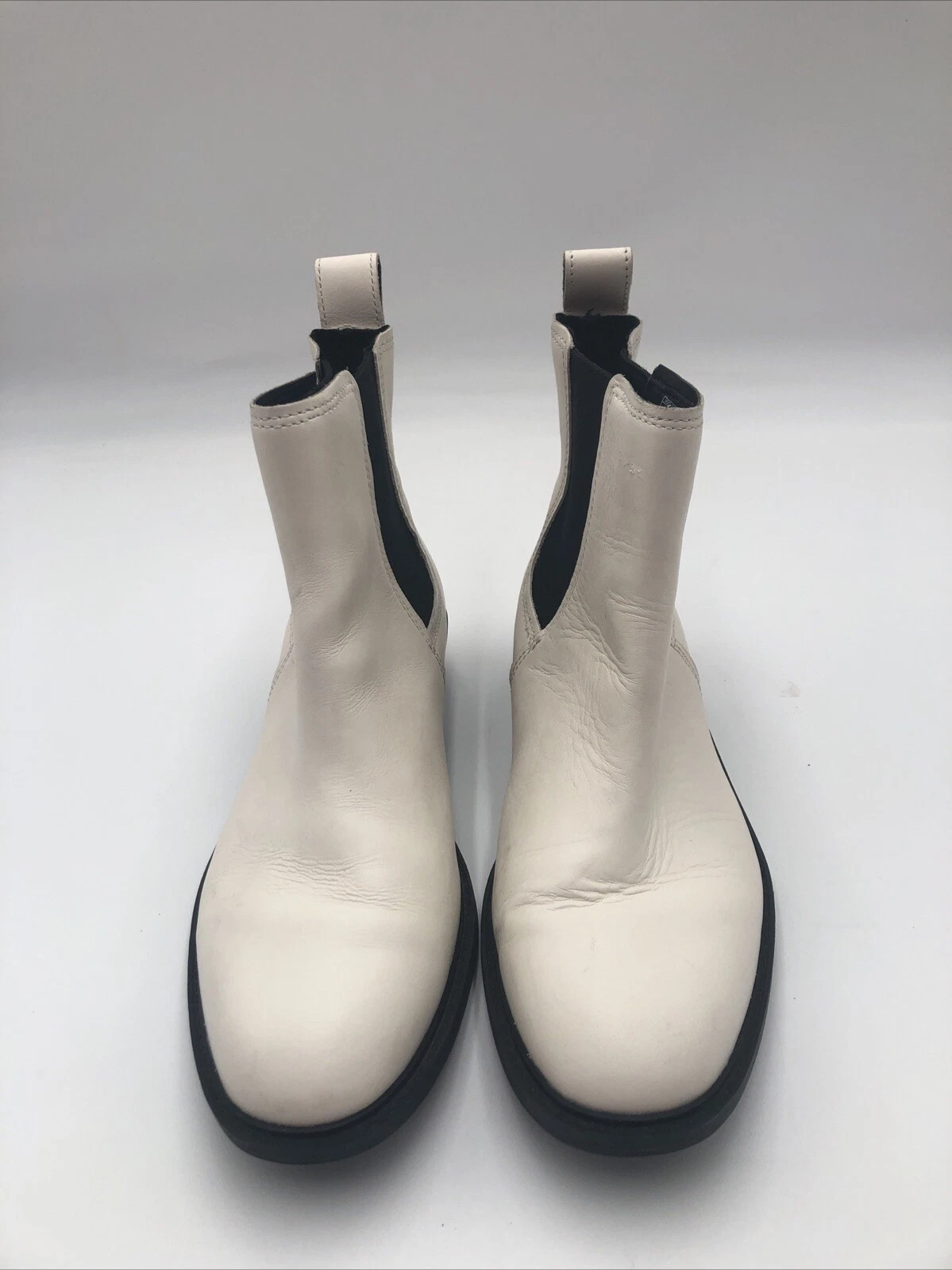 Stivali UGG in pelle bianca da donna taglia US 9 5 EU 40 5 LEGGI