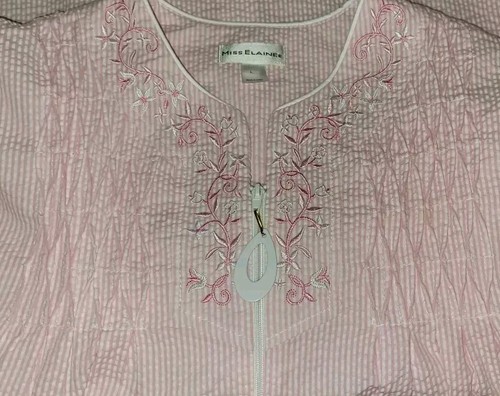 Vintage Embroidered Pink Robe, House Dress Embroidered Elaine Women LARGE, EUC - Picture 2 of 8