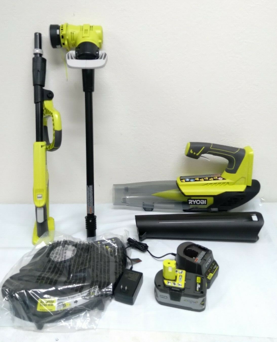 Ryobi P2035 18V ONE+ Lithium+ String 
