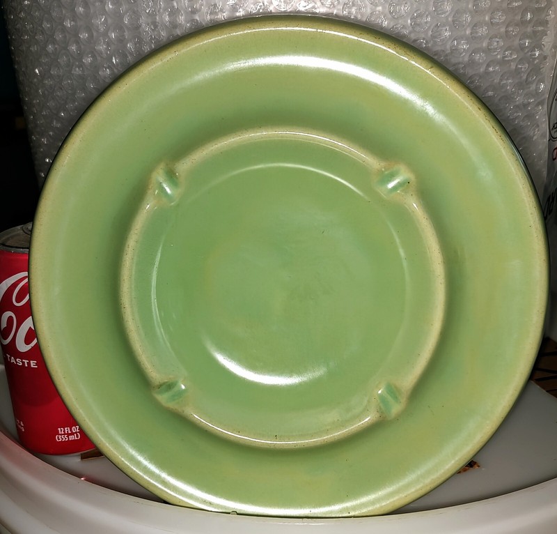 Vint. LA Solana Pottery Ashtray Lg. Sage Green Mid Century Modern 9"X2.25"Round 