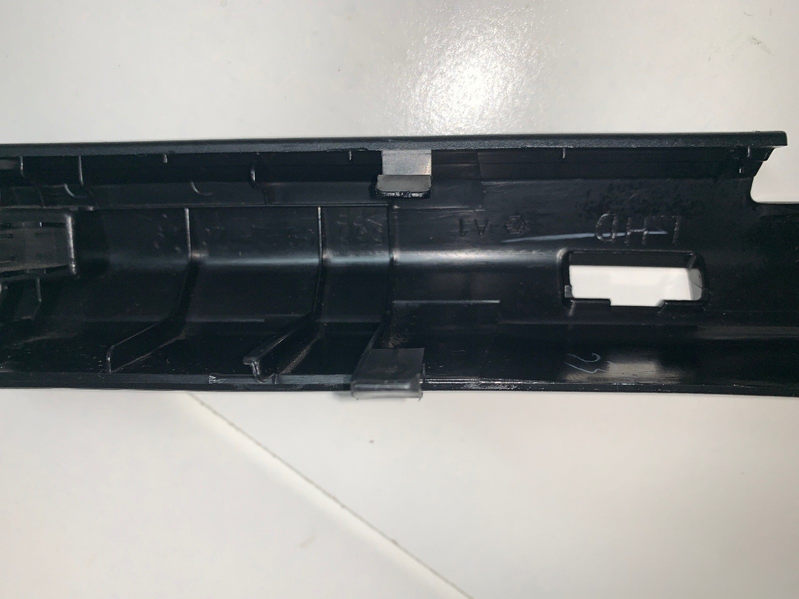 2004 Prius Glove Box Storage Compartment Lock Button Switch Latch Cover