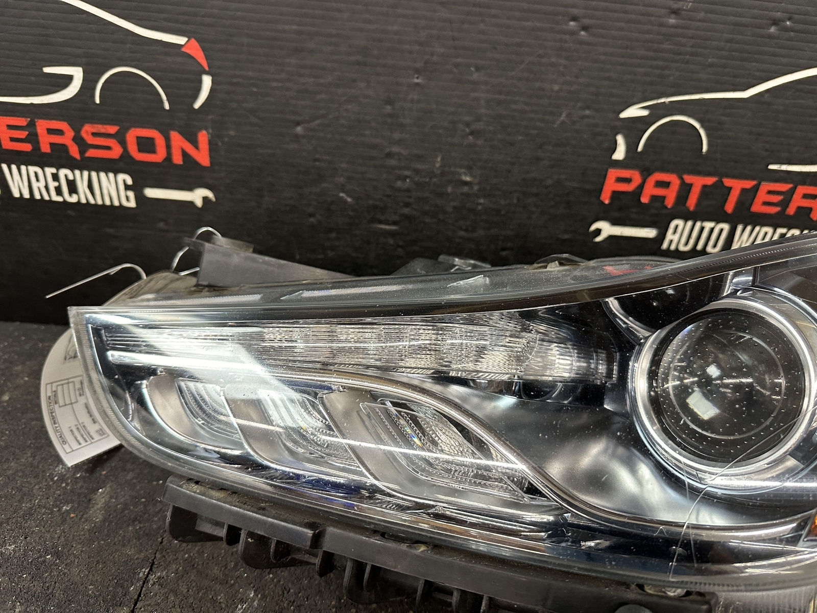 14-17 MASERATI GHIBLI DRIVER LEFT BI-XENON HID LOW AND HIGH BEAM HEAD LIGHT LAMP