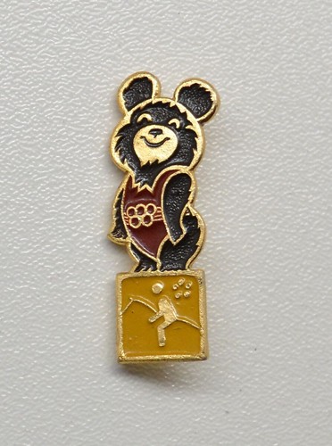 1980 Moscow Olympics Mascot Misha Equestrian Pin Badge (#55)