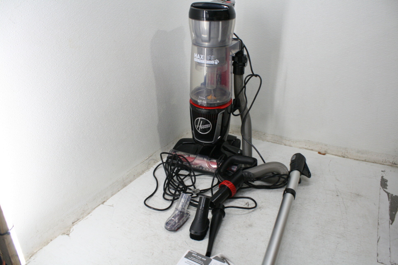 Hoover UH74220PC MAXLife Pro Pet Swivel Bagless Upright HEPA Media