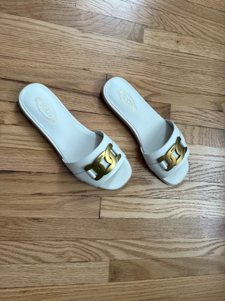 Tod's women's flat bottomed soft outer slippers shoes - Image 2 of 4