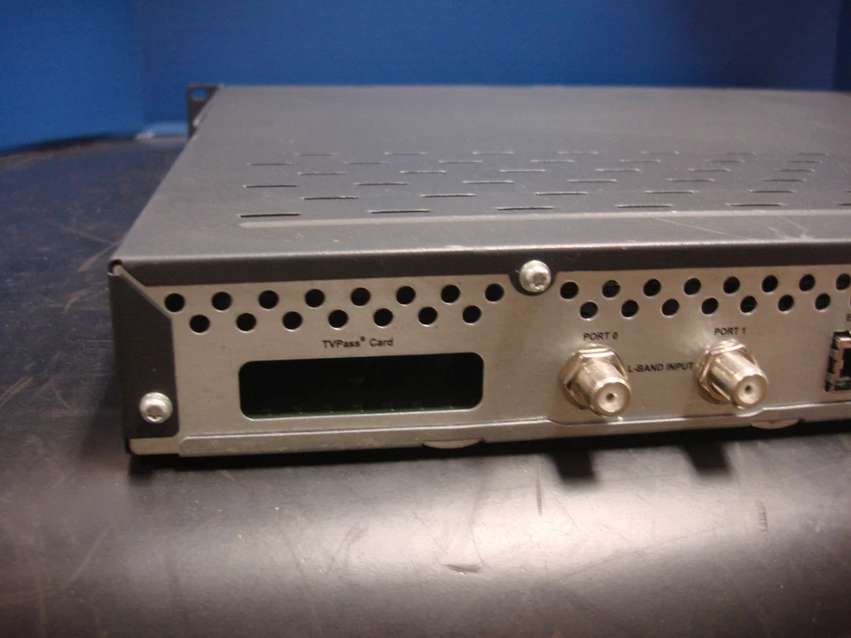 Motorola DSR-4410 Commercial Satellite Television Receiver 506110-001 - Image 4 of 4