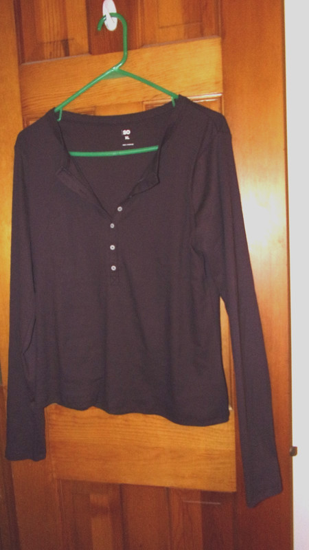 New Without tags SO Size XL Brown henley ribbed