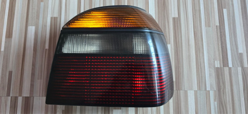 1H6945112B VW Golf 3 Rücklicht Rückleuchte Licht Leuchte HL rechts Hella schwarz