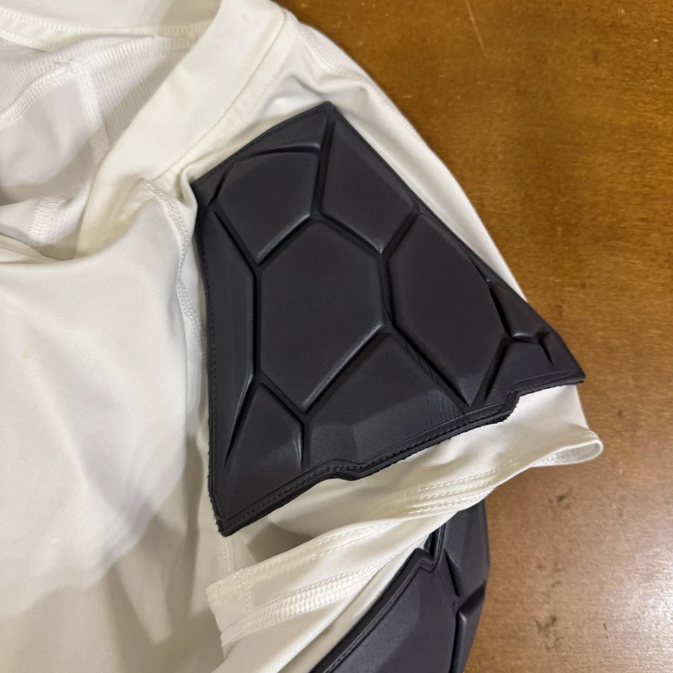 Рубашка мужская большая белая Dri Fit Pro Combat 4 с подкладкой футбольный щит - Изображение 3 из 4