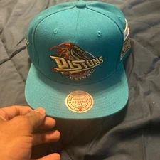 Mitchell & Ness Detroit Pistons Vintage Snapback Black