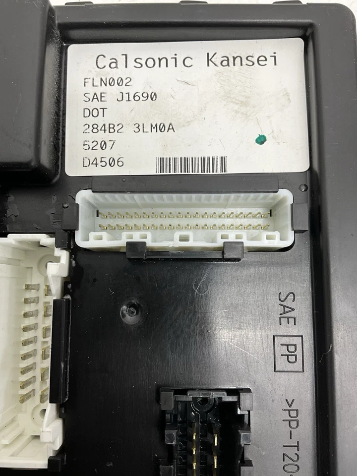 Nissan NV200 2015 módulo de control de carrocería FLN002 OEM Foto 3 de 4