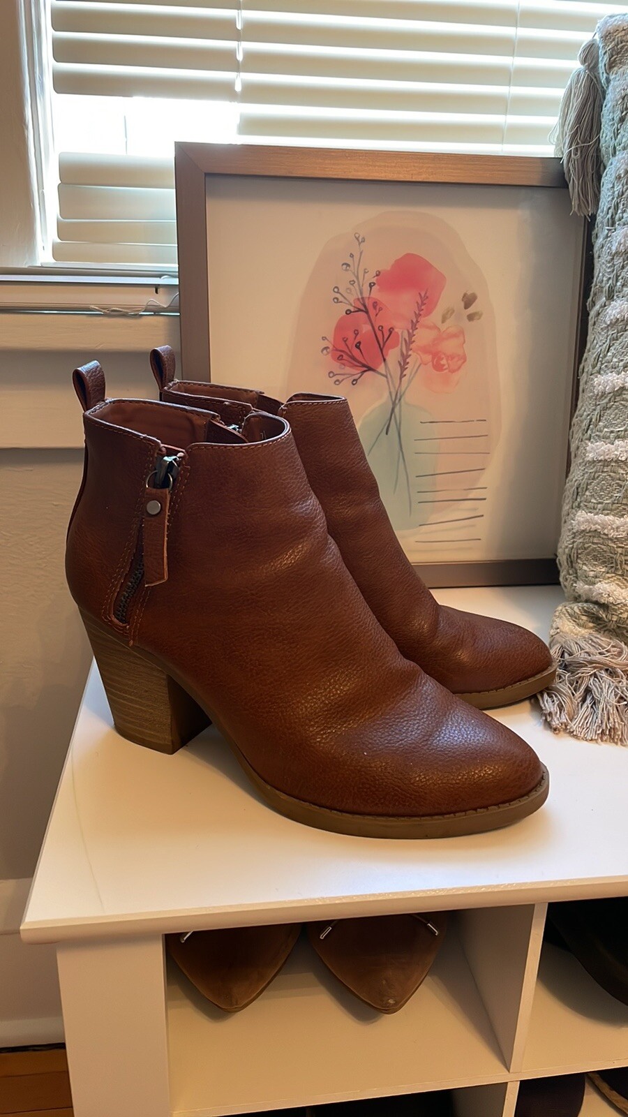 universal thread booties 7.5 - image 2