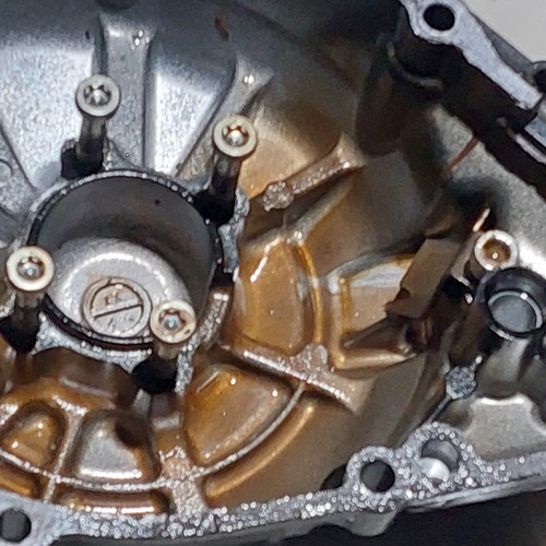 GENUINE KAWASAKI Z1000SX 2010 -16 STATOR COVER CASE - Picture 6 of 7