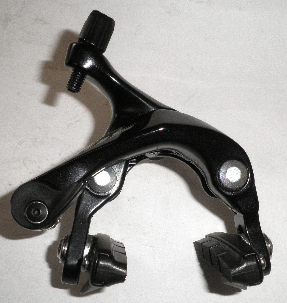 シマノ 105 BR-R7000 Amazon.com : SHIMANO Front Caliper Brake Road 105 R7000
